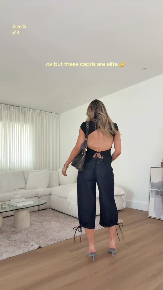 Jogger meets Capris. These are literally the coolest pants ever.