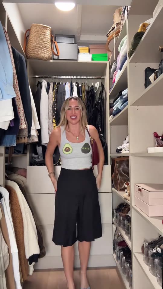 Costs less than a Matcha!!! The perfect capris trousers for fall