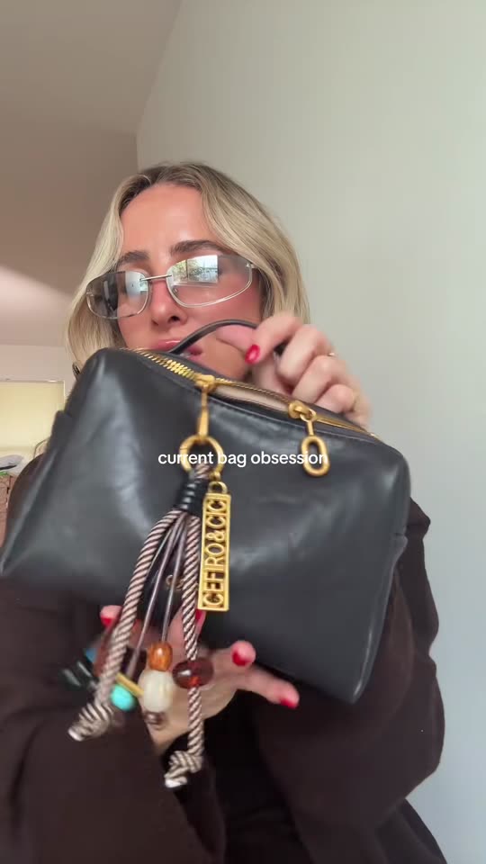 This cutie lil bag is amazing